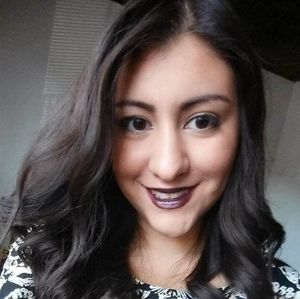 Meet your Posher, Carolina